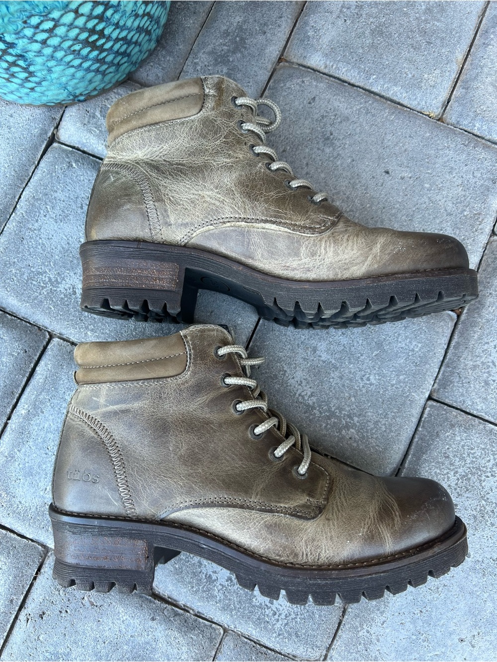 Taos Women’s Leather Rebel Distressed Boots 39